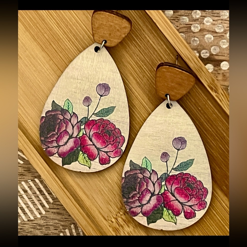 New Beautiful Earthy Wood Rose Teardrop Earrings